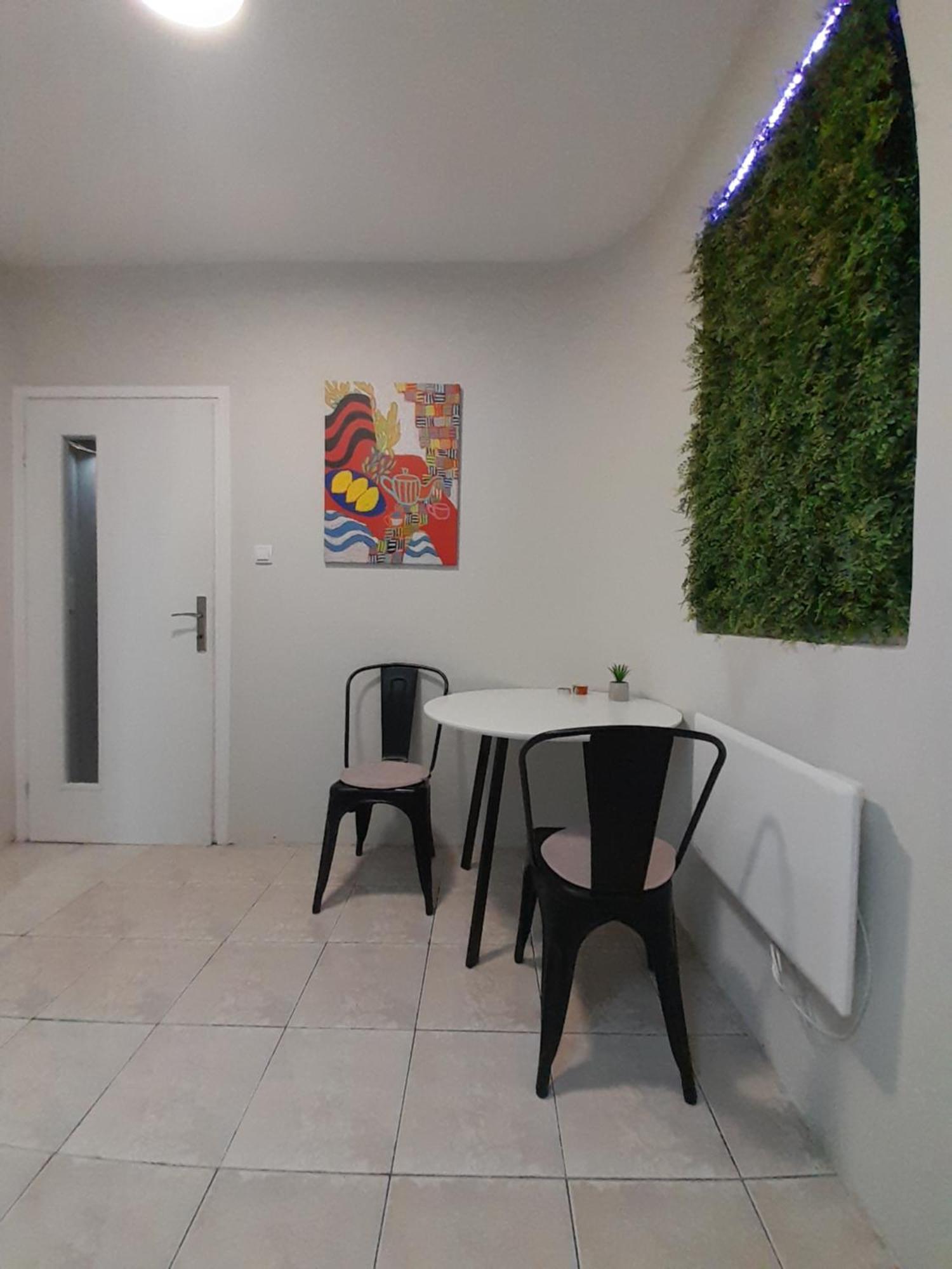 Appartamento Cool & Cozy Center Subotica Esterno foto