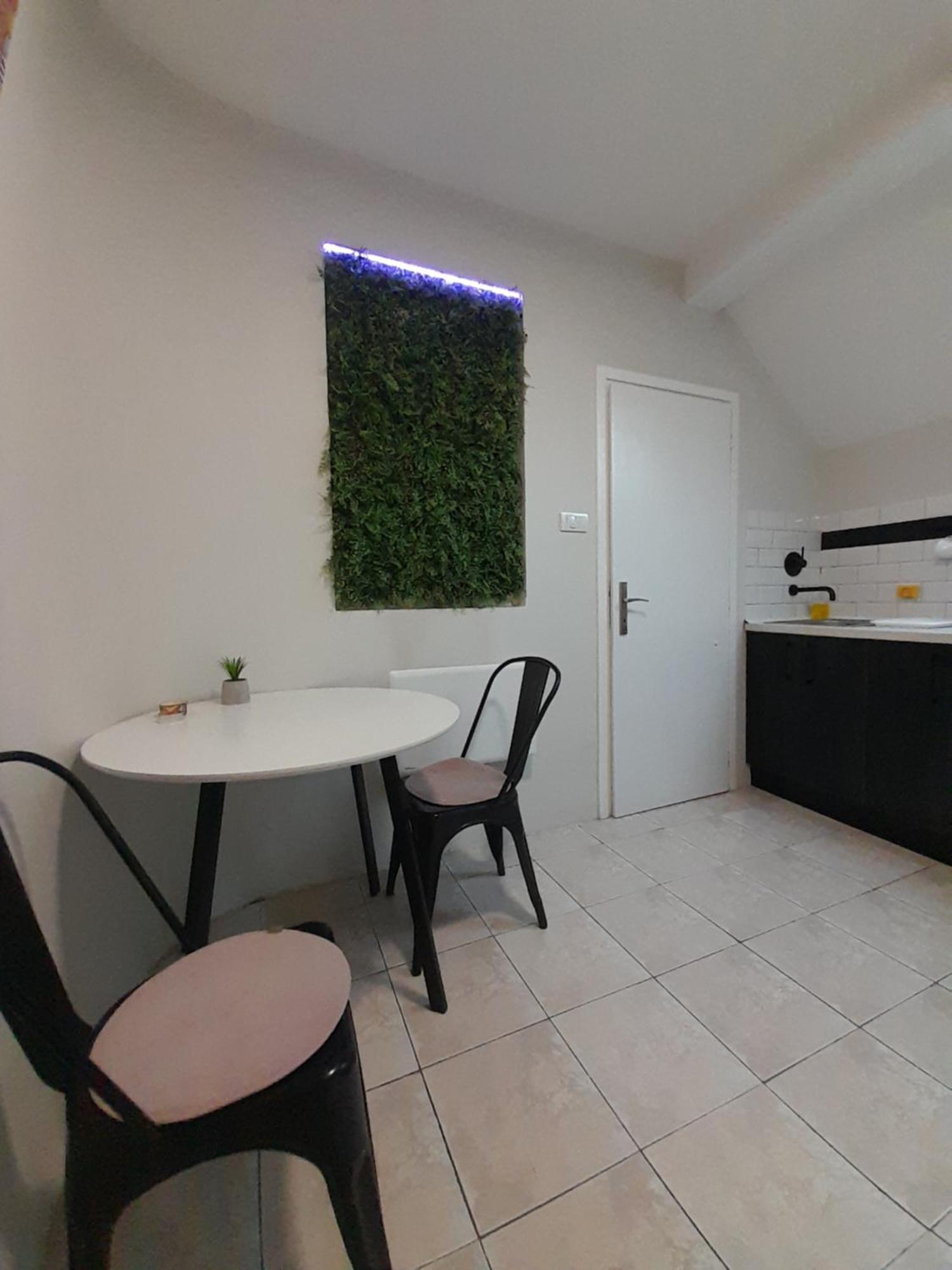 Appartamento Cool & Cozy Center Subotica Esterno foto