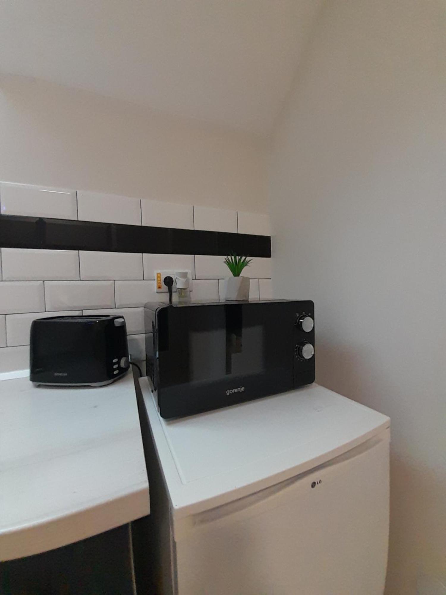 Appartamento Cool & Cozy Center Subotica Esterno foto